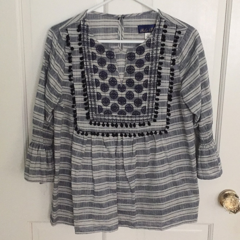 Pretty linen top from Francesca's